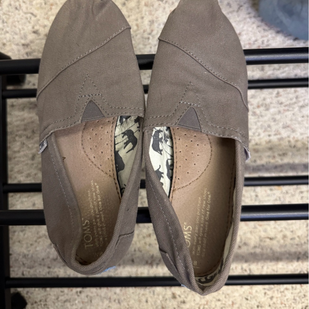 Toms loved Shoes